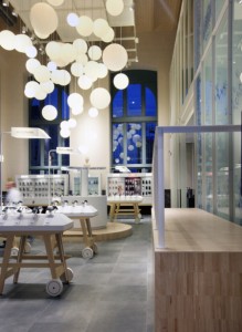 dzn_BASE-flagship-store-by-Creneau-International-9